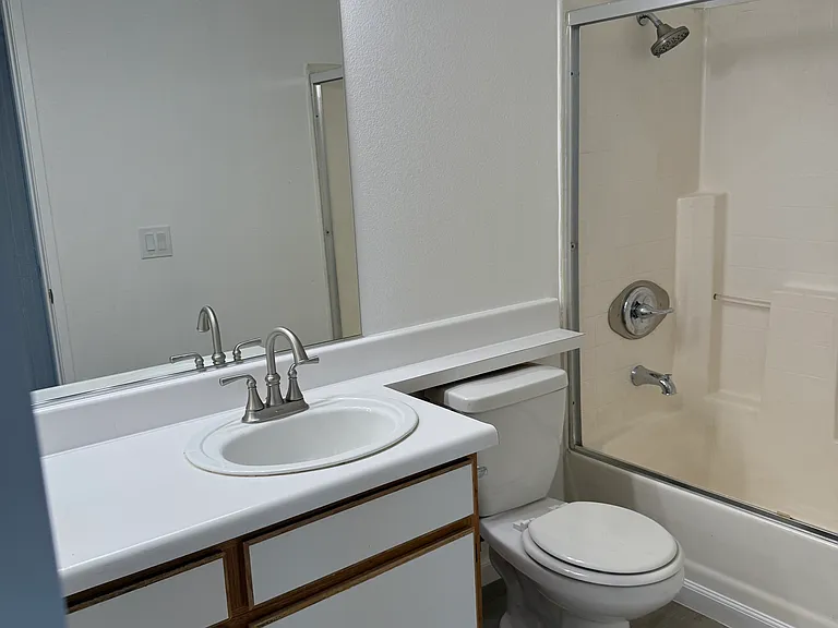 Upstairs bathroom with tub