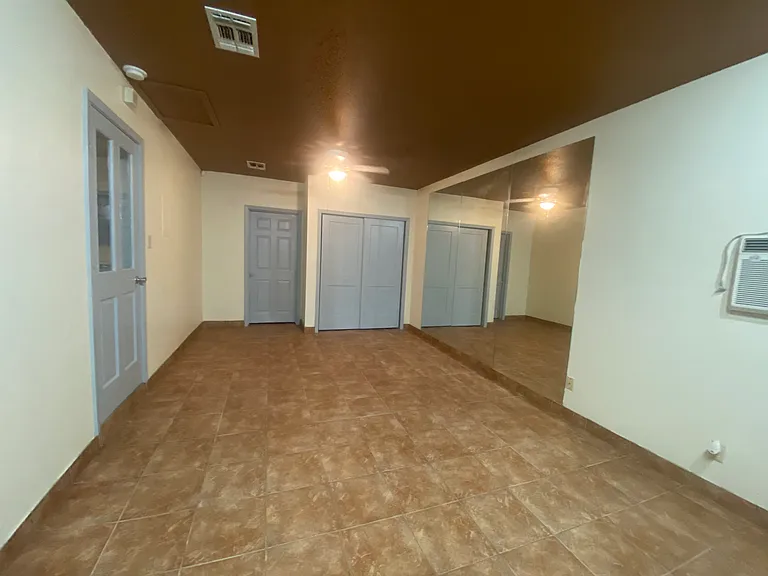 5403 Inwood Dr — Photo 8