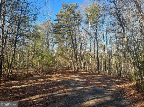 Estate Dr #20, Winchester, VA 22603