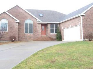 1316 Hollandale Dr, Warrensburg, MO 64093