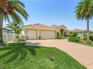 3230 SW 3rd Ln, Cape Coral, FL 33991