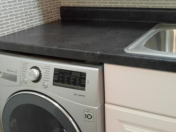 2nd image of 3348 N Marshfield Ave #107