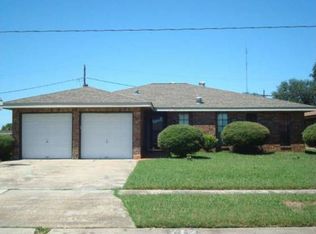 712 Deerfield Rd, Terrytown, LA 70056