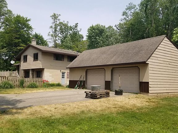 2nd image of 6229 62nd St