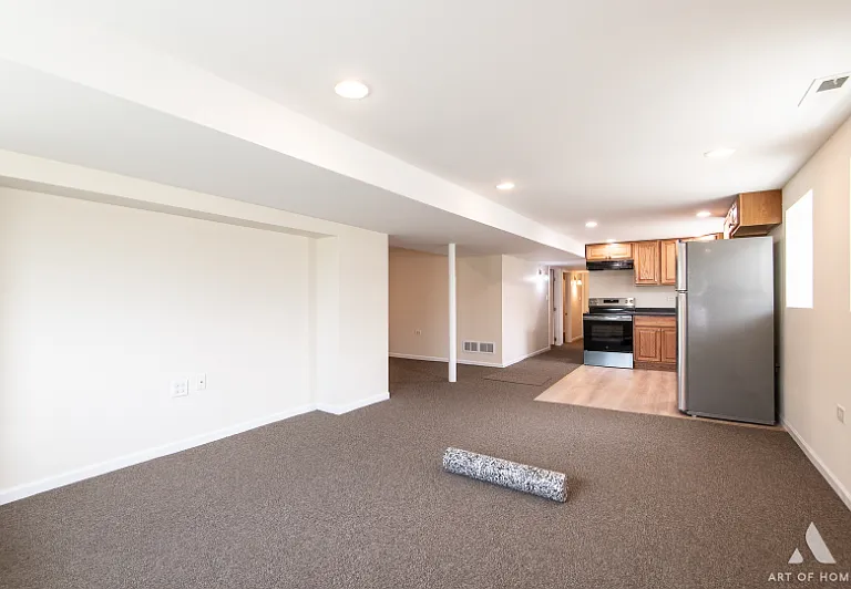 3301 N Kilbourn Ave #G — Photo 4