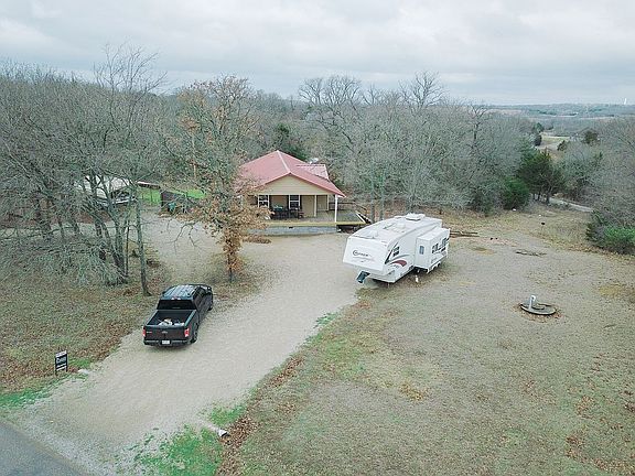 2nd image of 4383 Chickasaw Trl