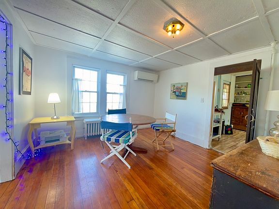 5th image of 192 South St