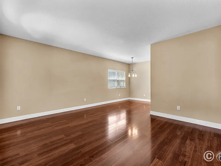 10904 Summerton Dr — Photo 6