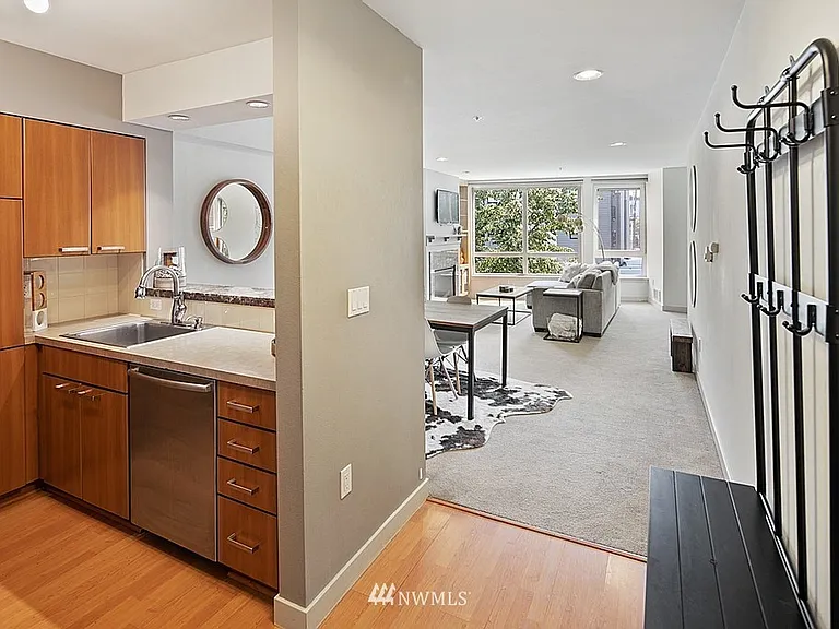 5001 California Ave SW #513 — Photo 8