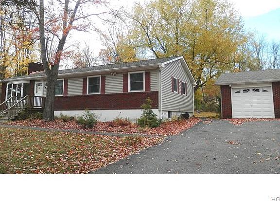 2nd image of 183 Lake Dr