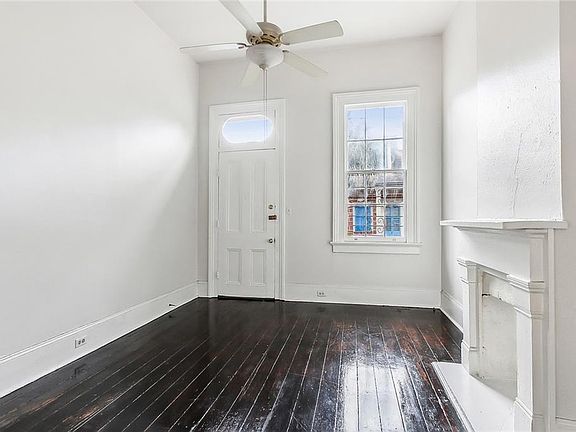 5th image of 2023 Burgundy St
