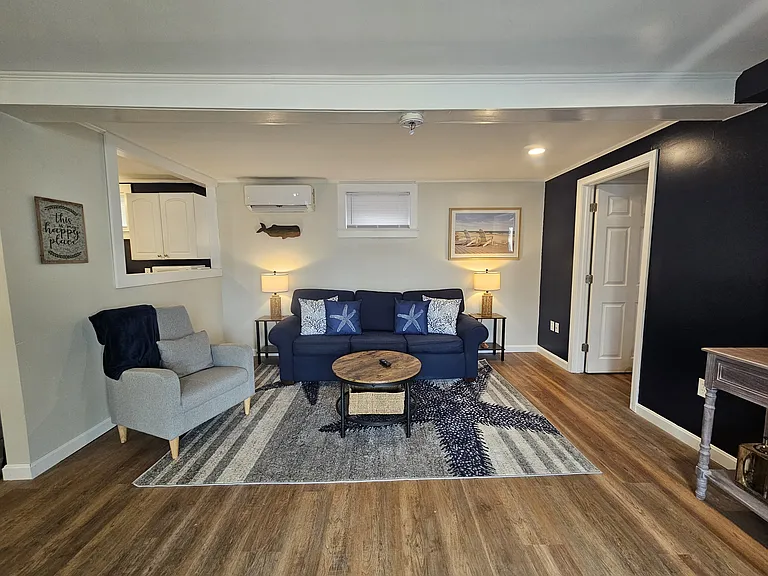 Seaview Ave — Photo 1