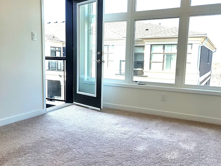 35 Wuhan Ln — Photo 11