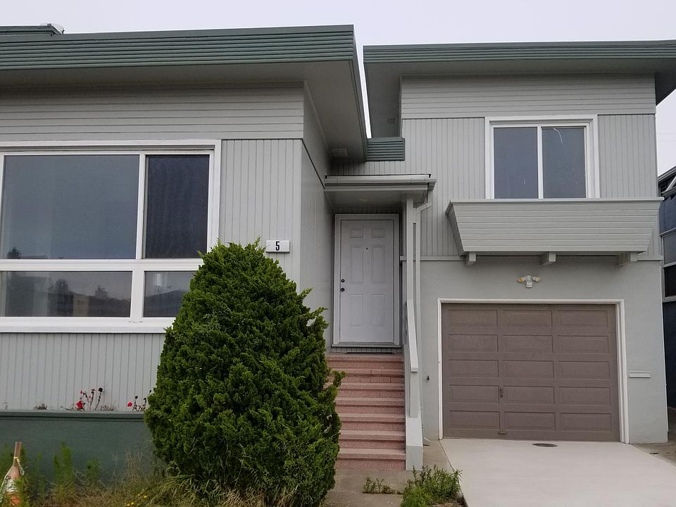 1st image of 5 Park Manor Dr