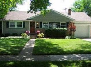 2046 Yorkshire Rd, Birmingham, MI 48009