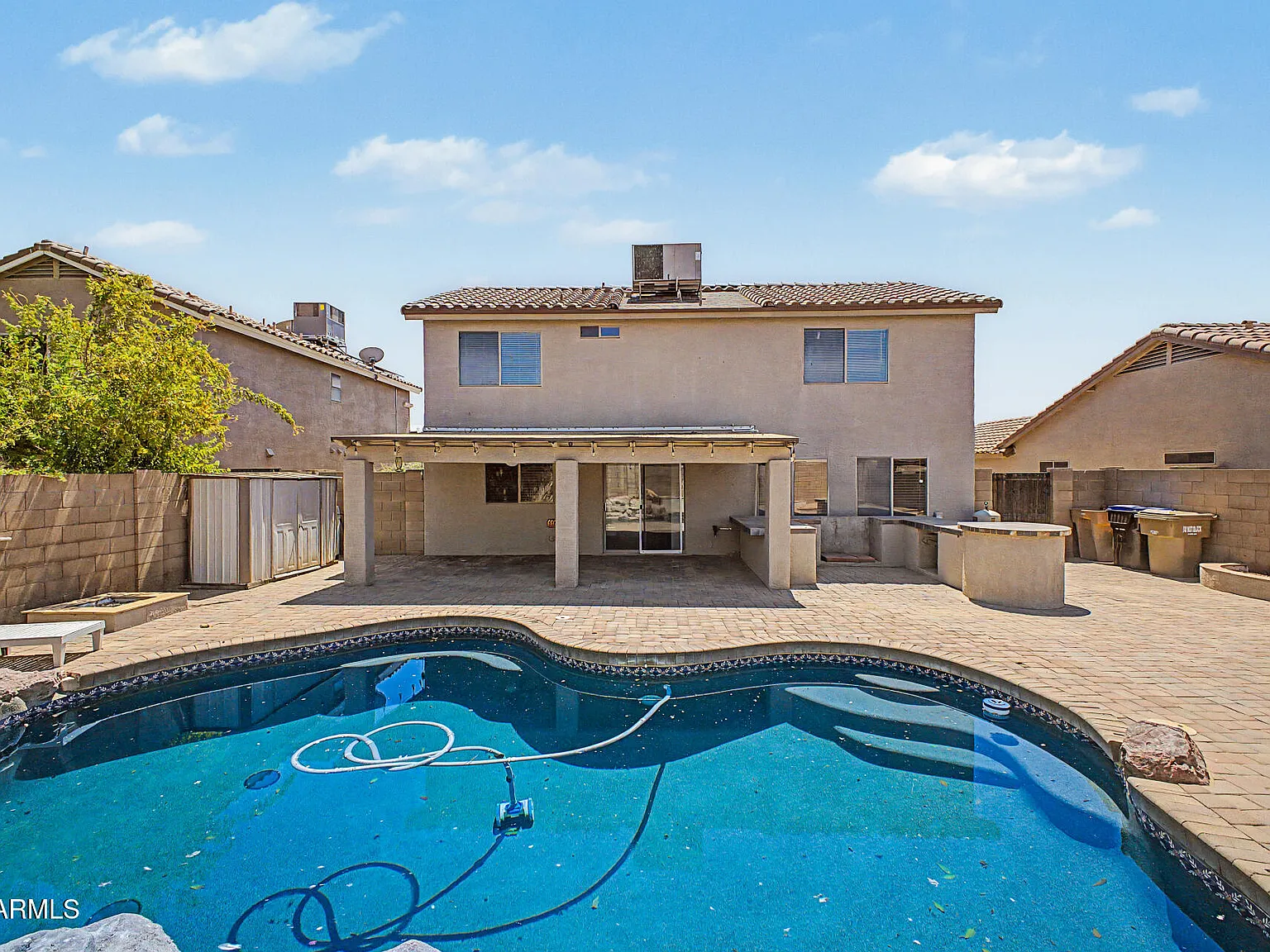 3 bed, 2.5 bath, 1934 sqft, $2,600 — Photo 4