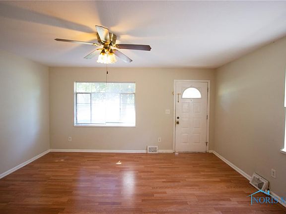 4th image of 520 Thad St