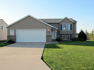 476 Maple Pointe Blvd, Mapleton, ND 58059