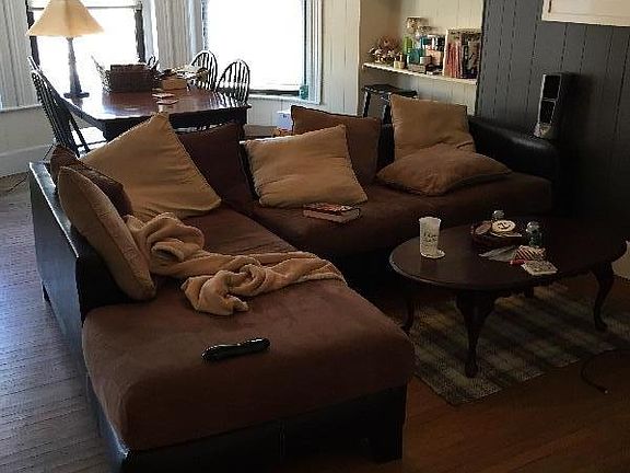 5th image of 31 Longwood Ave