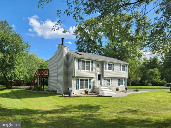 4327 S Starcrest Dr, Warrenton, VA 20187