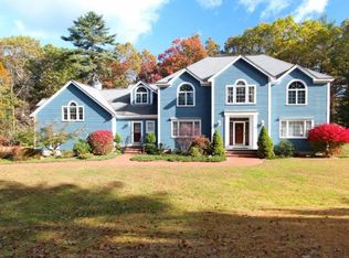 92 Topsfield Rd, Boxford, MA 01921