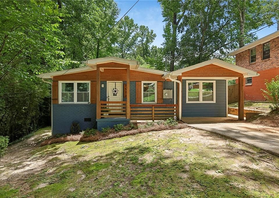 1st image of 2572 Warwick Cir NE