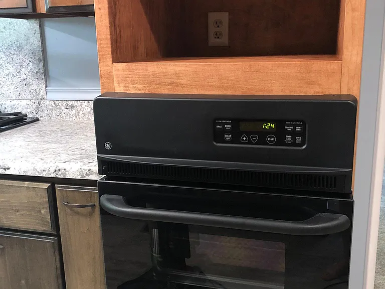 Microwave Cabinet & Oven