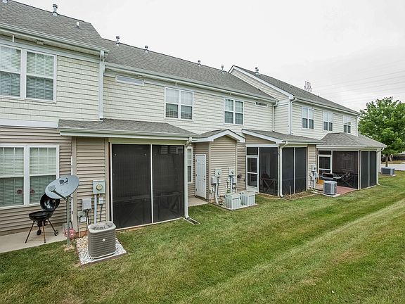 2nd image of 2326 Loch Stone Dr