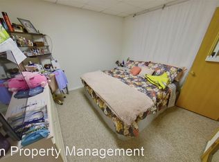 1622 Pierre St, Manhattan, KS 66502