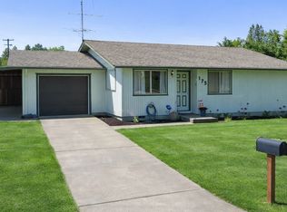175 Teakwood Dr, Eagle Point, OR