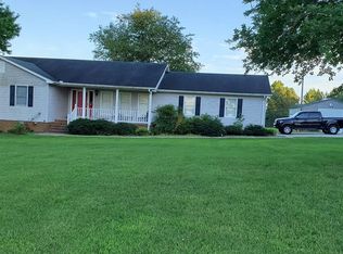 2190 Dromgoole Rd, Valentines, VA 23887