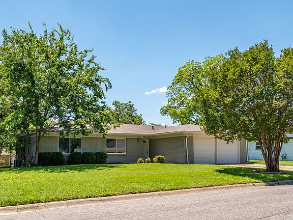 2nd image of 7024 Shauna Dr