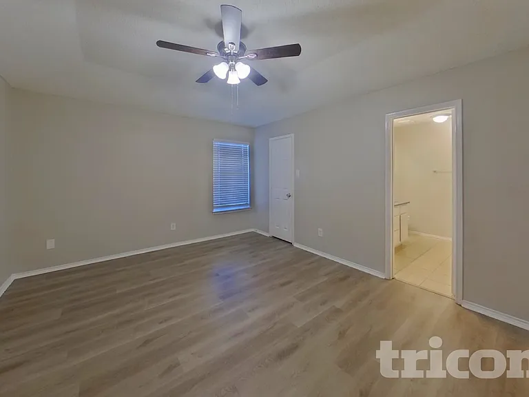 206 Briarglen Dr — Photo 7