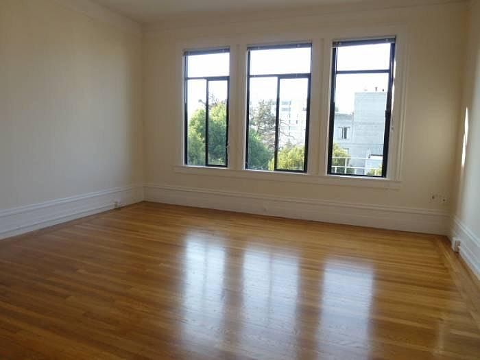 1st image of 945 Hyde St APT 32