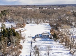 300 Salt Rd, Webster, NY 14580