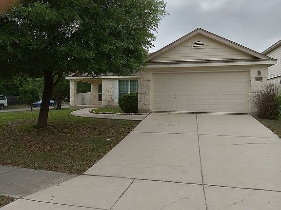 2nd image of 2567 Dove Crossing Dr