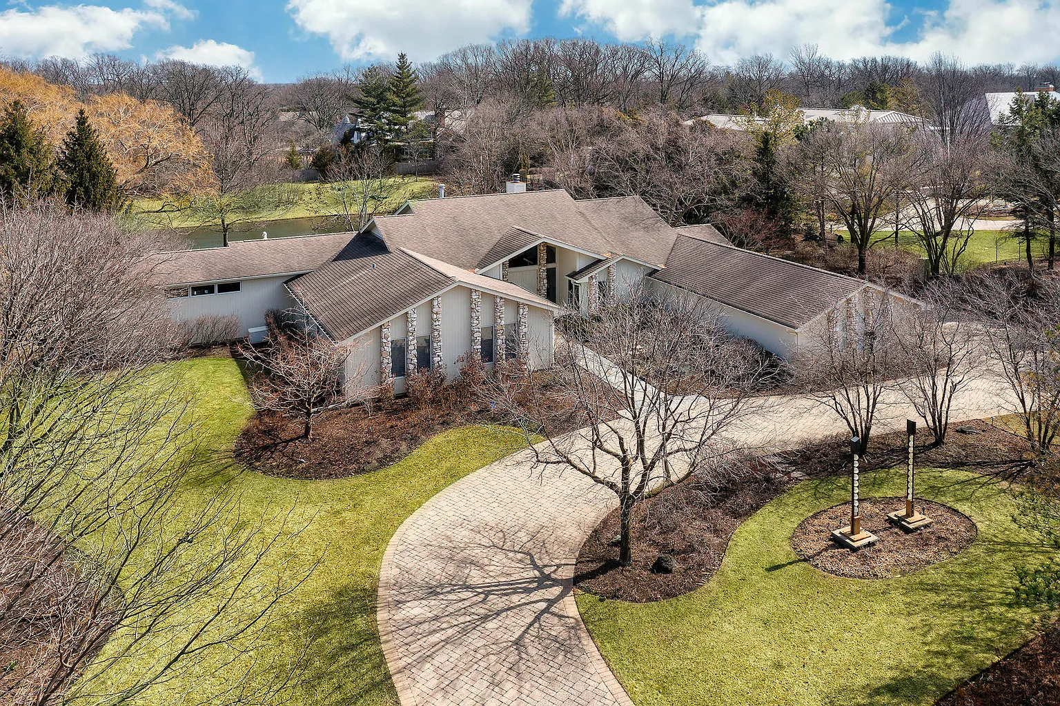 1731 Braeside Ln photo 1