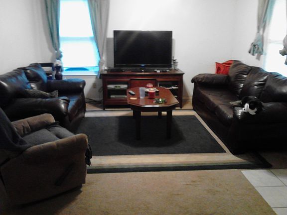 2nd image of 2064 N Luett Ave