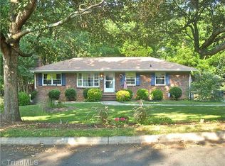 240 Longwood Dr, Winston Salem, NC 27104