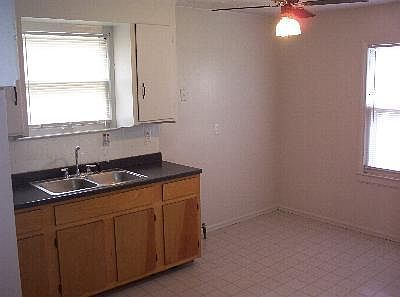 2nd image of 9130 Abington Ave