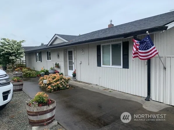 3720 Benson Road, Bow, WA 98232