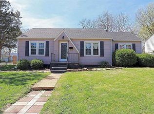 303 N Henry St, Farmington, MO 63640