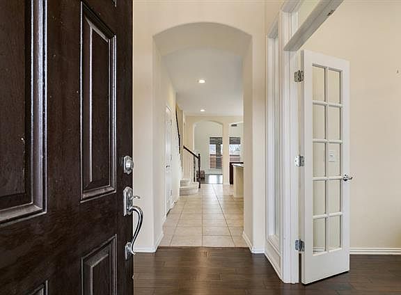 4th image of 5128 Oceana Dr