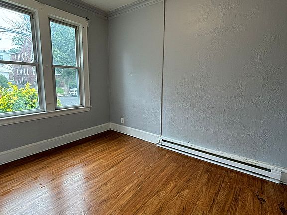 4th image of 224 Eastern Pkwy #1L