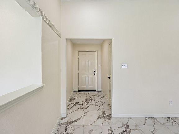 4th image of 2601 Dandelion Ln