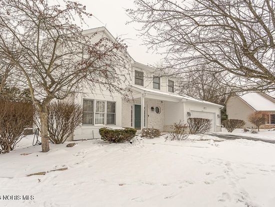 8241 Bucks Run Ct, Toledo, OH 43617