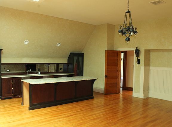 5th image of 620 N Euclid Ave