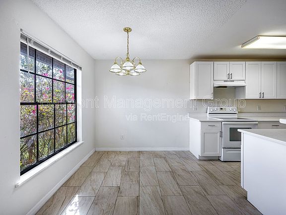 3rd image of 5533 Decatur St