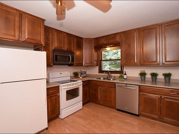 Beautifully Remodeled KIT