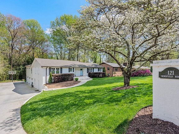 4th image of 121 Windfield Rd